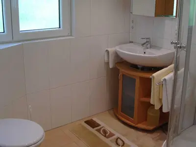 Ein Badezimmer in der Unterkunft Ferienwohnung Haus Wagnershöhe