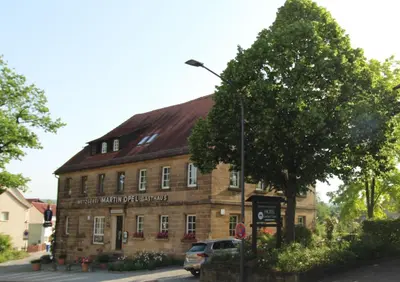 Das Gebäude in dem sich das Hotel befindet