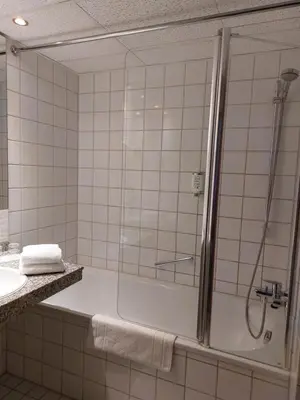 Ein Badezimmer in der Unterkunft Hotel Rheingold