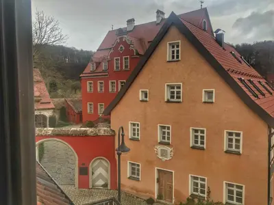 Das Gebäude in dem sich die Ferienwohnung befindet