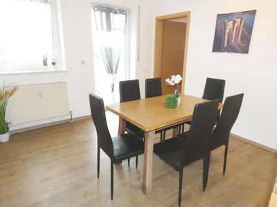 Ein Sitzbereich in der Unterkunft SUNNYHOME Monteurwohnungen und Apartments in Wackersdorf