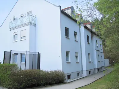 Das Gebäude in dem sich die Ferienwohnung befindet