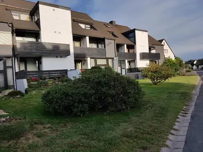 Das Gebäude in dem sich die Ferienwohnung befindet