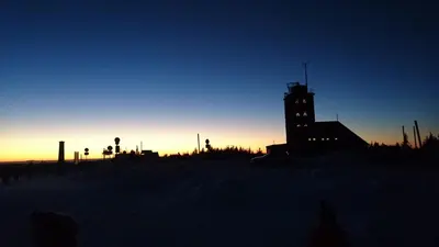 Blick auf den Sonnenuntergang/Sonnenaufgang von der Ferienwohnung aus oder aus der Nähe