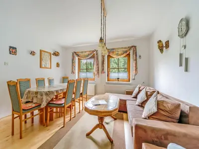 Ein Sitzbereich in der Unterkunft Forest Retreat in Jägersgrün