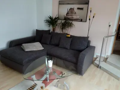 Ein Sitzbereich in der Unterkunft Ferienwohnung Döhlerwald