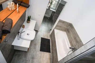 Ein Badezimmer in der Unterkunft Exklusive Ferienwohnung im Zentrum von Plauen