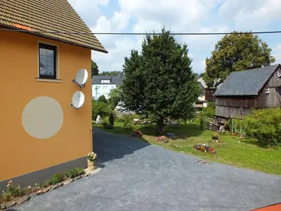Das Gebäude in dem sich die Pension befindet