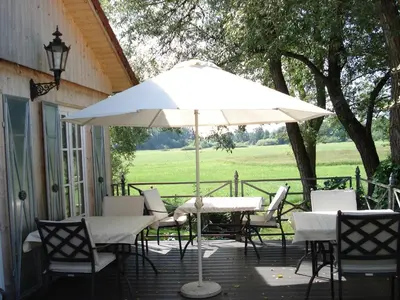 Ein Garten an der Unterkunft Hotel-Restaurant Bergmühle