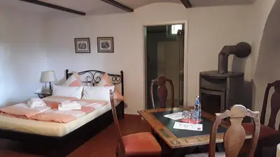 Ein Bett oder Betten in einem Zimmer der Unterkunft Hotel-Restaurant Bergmühle