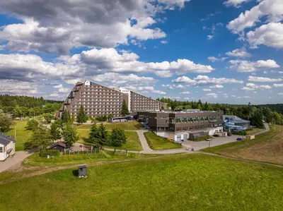 Das Gebäude in dem sich das Hotel befindet