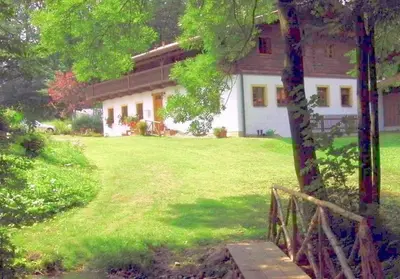 Ein Garten an der Unterkunft Ferienpension Posthof