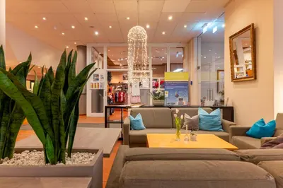 Ein Sitzbereich in der Unterkunft Golfhotel Fahrenbach