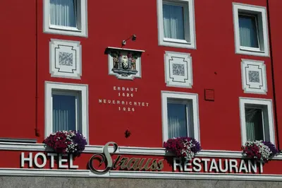 Ein Zertifikat, Auszeichnung, Logo oder anderes Dokument, das in der Unterkunft Hotel Strauss ausgestellt ist
