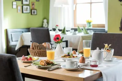 Essen im Hotel oder in der Nähe