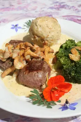 Essen im Hotel oder in der Nähe