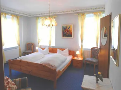 Ein Bett oder Betten in einem Zimmer der Unterkunft Hotel Krone
