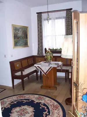Ein Sitzbereich in der Unterkunft Hotel Krone