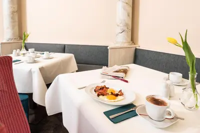 Essen im Hotel oder in der Nähe