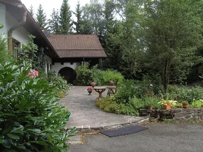 Ein Garten an der Unterkunft Hotel Buchberg