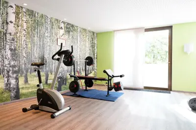 Das Fitnesscenter und/oder die Fitnesseinrichtungen in der Unterkunft Hotel Bayerischer Hof