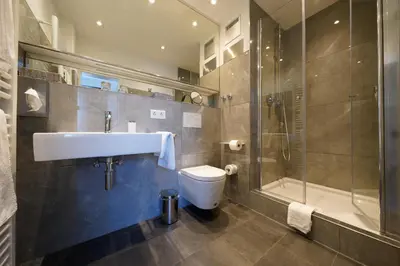 Ein Badezimmer in der Unterkunft Hotel Bayerischer Hof