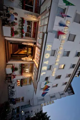 Das Gebäude in dem sich das Hotel befindet