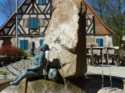 Das Gebäude in dem sich das Gasthaus befindet
