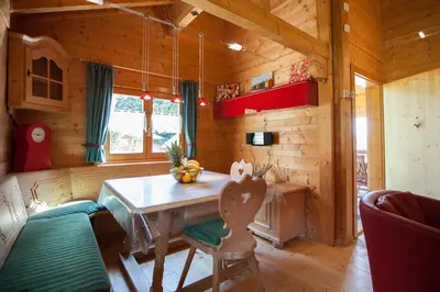 Ein Sitzbereich in der Unterkunft Ferienhaus Chalet 21 Bayerischer Wald
