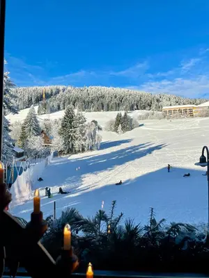 Ferienwohnung direkt am Ski und Rodelhang im Winter