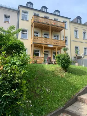 Das Gebäude in dem sich die Ferienwohnung befindet