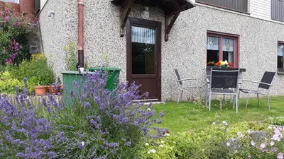 Ein Garten an der Unterkunft Ferienwohnung Suetovius
