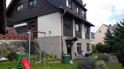 Ein Garten an der Unterkunft Ferienwohnung Suetovius