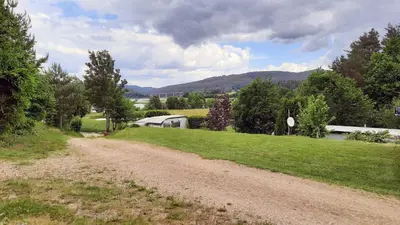 Naturlandschaft in der Nähe des Campingplatzes