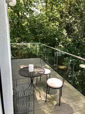 Ein Balkon oder eine Terrasse in der Unterkunft Ferienhaus am Park am Röhrensee