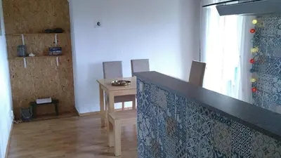 Ein Sitzbereich in der Unterkunft Ferienwohnung Steinwald Ausläufer mit Blick auf Kösseine