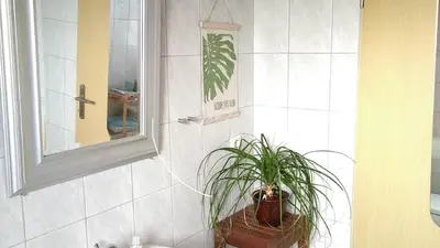 Ein Badezimmer in der Unterkunft Ferienwohnung Steinwald Ausläufer mit Blick auf Kösseine