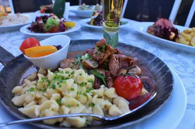 Essen in der Pension oder in der Nähe