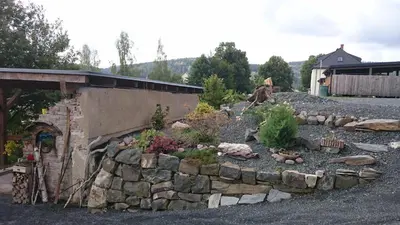 Ein Garten an der Unterkunft Ferienwohnung Louise