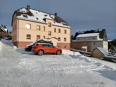 Ferienwohnung Beate Oberwiesenthal - 70qm - ideal für Familien und Paare - 2 Schlafzimmer - große Wohnküche - Parkplatz im Winter