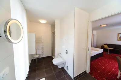 Ein Badezimmer in der Unterkunft Akzent Hotel Goldner Stern