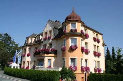 Das Gebäude in dem sich die Pension befindet