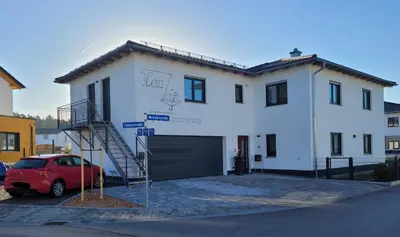 Das Gebäude in dem sich die Ferienwohnung befindet