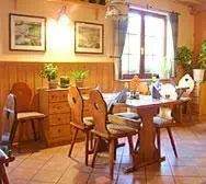 Ein Sitzbereich in der Unterkunft Landhotel Alt-Jocketa