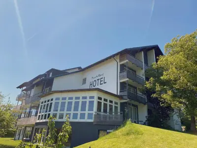 Das Gebäude in dem sich das Hotel befindet