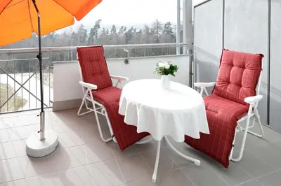 Ein Sitzbereich in der Unterkunft Appartement-Hotel Sibyllenbad