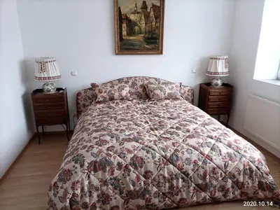 Ein Bett oder Betten in einem Zimmer der Unterkunft Apartment O3 - Gehobene 6-Zimmer Wohnung 180qm für 1-7 Personen 1x DZ 1x ZZ 3x EZ