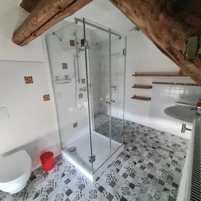 Ein Badezimmer in der Unterkunft Gästezimmer Treuen - Bed & Breakfast
