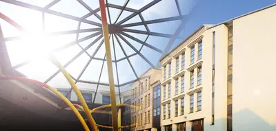 Das Gebäude in dem sich das Hotel befindet