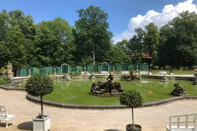 Ein Garten an der Unterkunft Ferienwohnung 